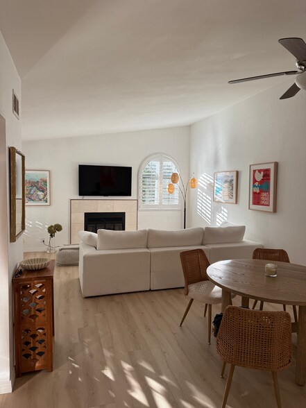 Building Photo - 4120 Porte de Merano