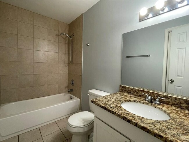 Building Photo - 2471 Honeycomb Way