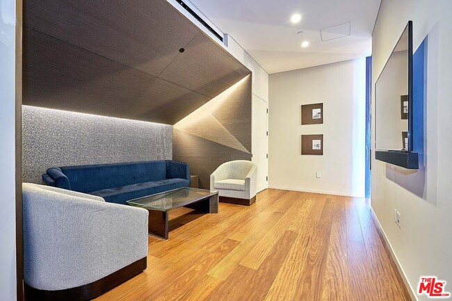 Building Photo - 889 Francisco St