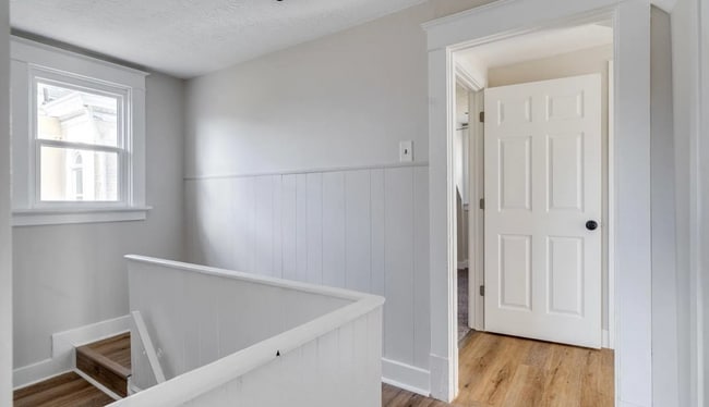 Building Photo - Stylish 3-Bed Home with Private Patio, Basement & Off-Street Parking in Cincinnati