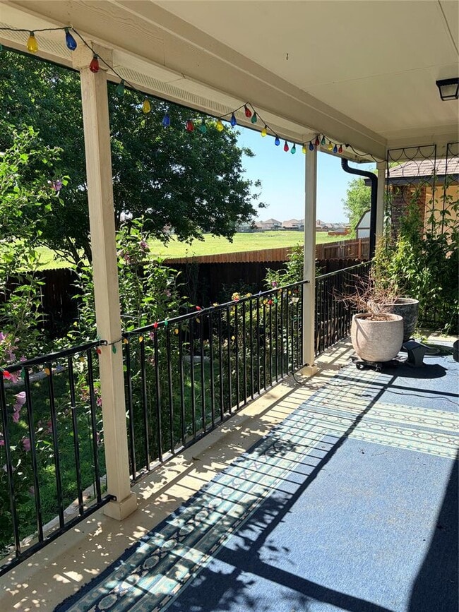 Building Photo - 1313 Fawn Lily Dr