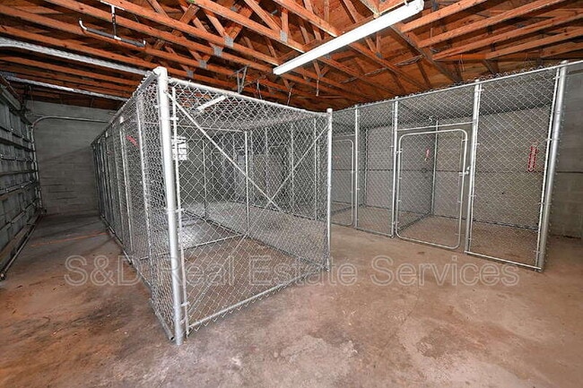 Building Photo - 2249 9th St SE