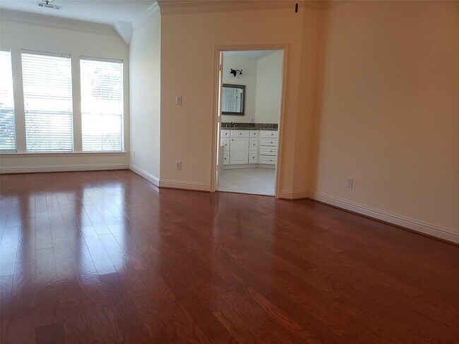 Building Photo - 5319 Ashley Way Ct