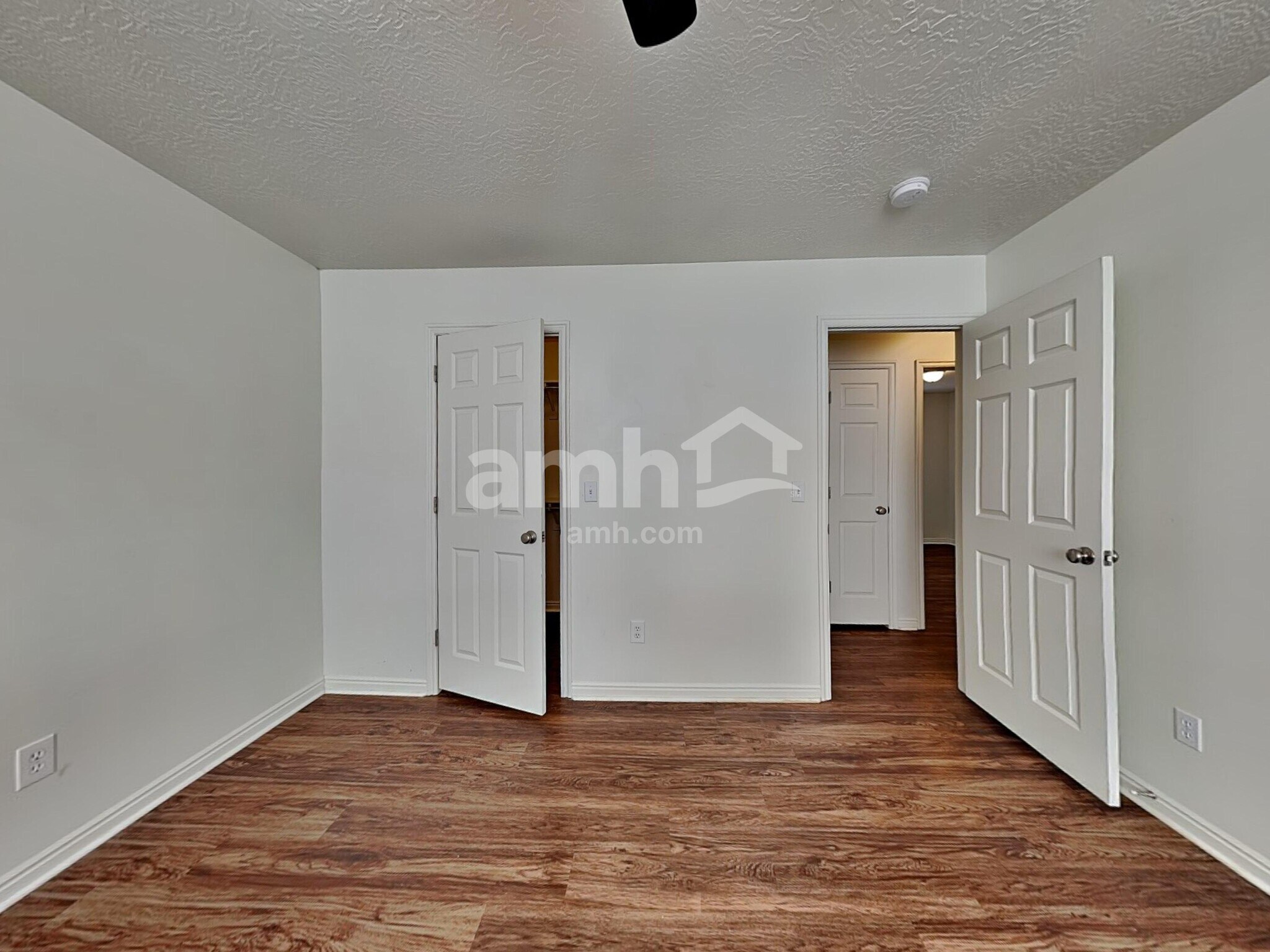 Building Photo - 468 E 1480 N