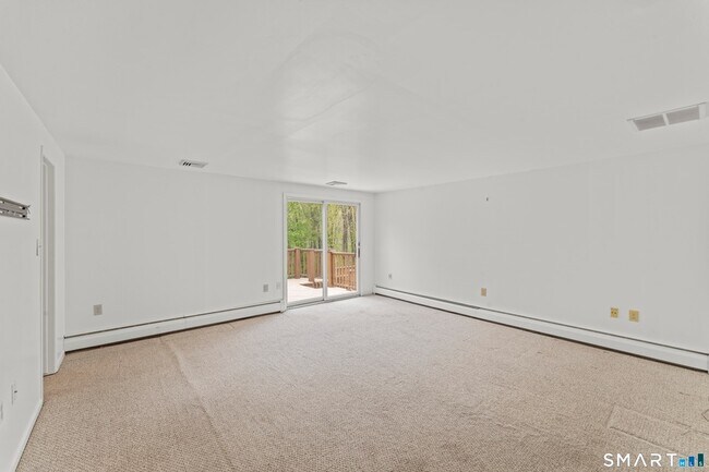 Building Photo - 89 Cranbury Dr
