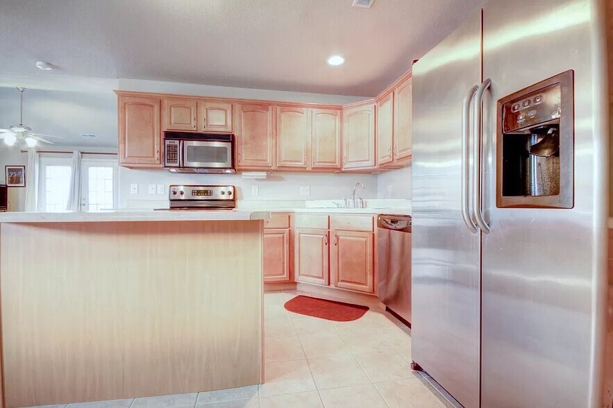 Building Photo - 103 Yorkminster Ln