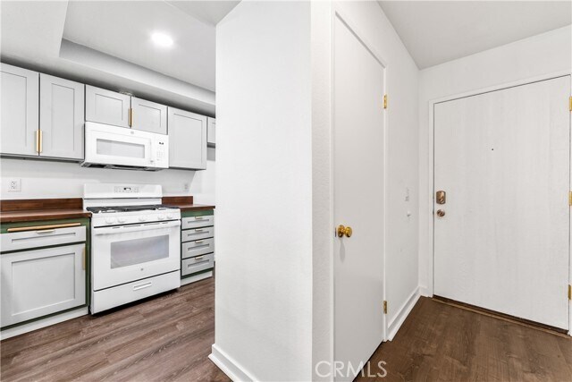 Building Photo - 501 Stone Harbor Cir