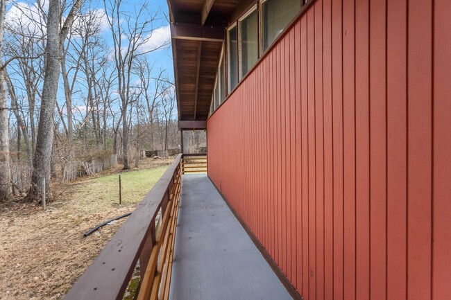 Building Photo - Mid-Century Lodge Home in Frederick with 6...