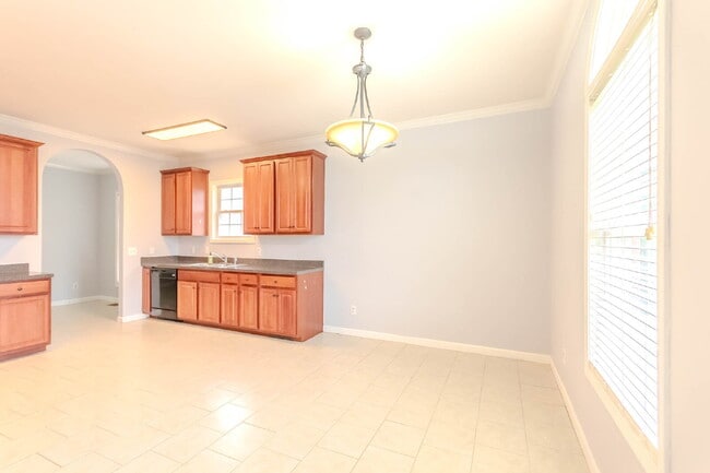 Building Photo - 3 bed, 2.5 bath brick home across from Ted...