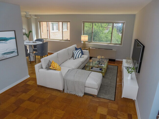 Building Photo - 3900 Tunlaw Rd NW