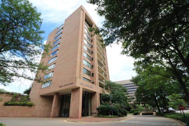 Building Photo - 1805 Crystal Dr