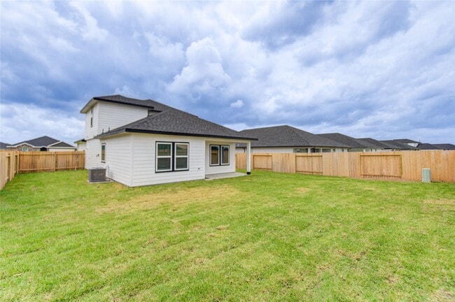 Building Photo - 9043 Rose Water Trl