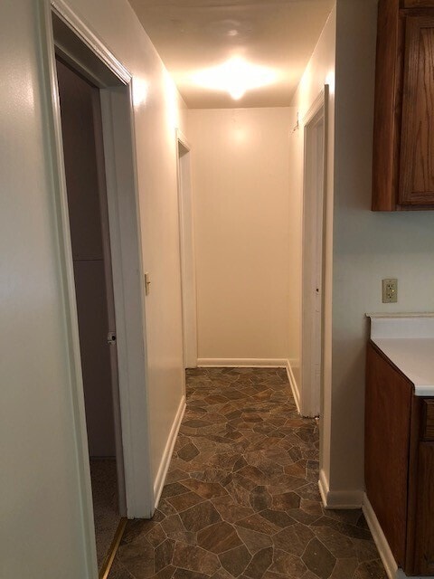 Building Photo - 127 Chase Ln