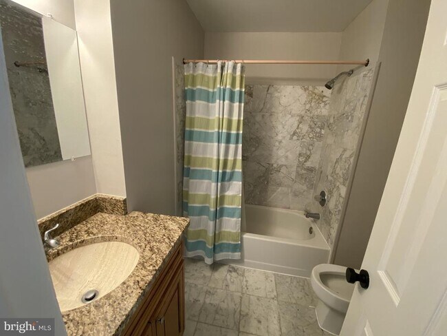 Building Photo - 1712 12th St S