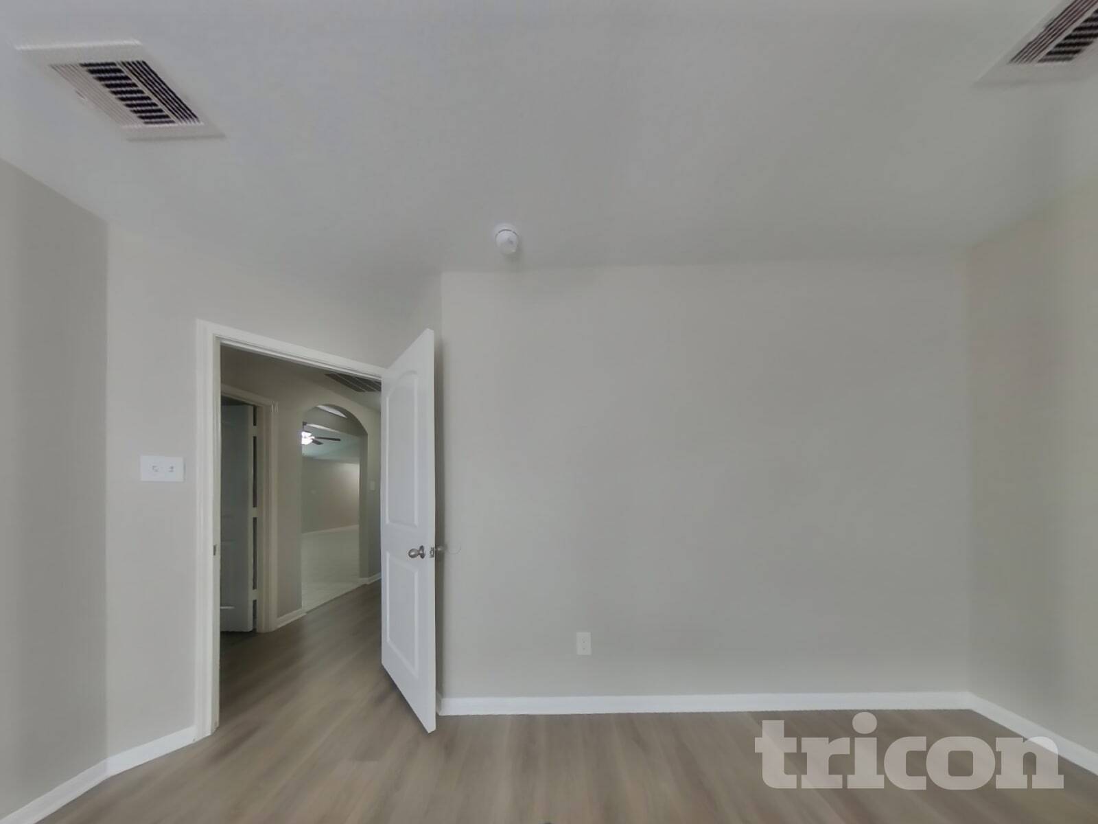 Building Photo - 717 Totem Trail Dr