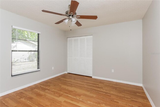 Building Photo - 5801 Pauma Pl