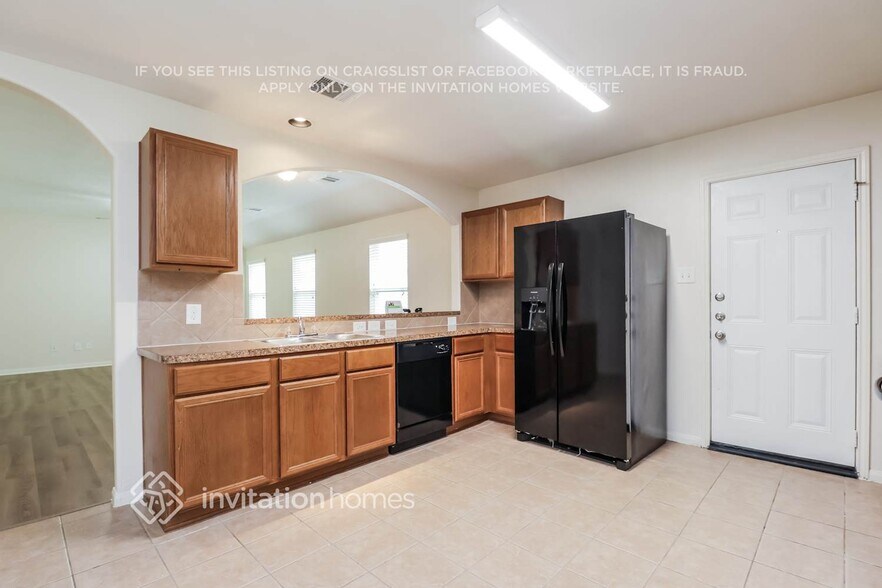 Building Photo - 8622 Doskocil Dr