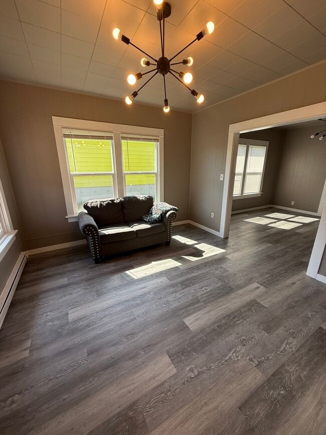 Building Photo - 3ba 1ba in Hoquiam
