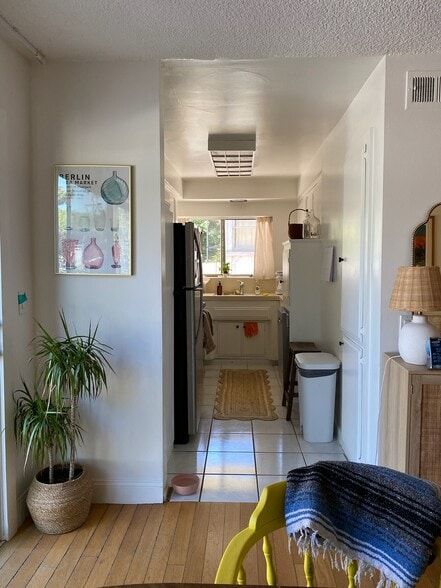 Galley kitchen - 2036 6th St
