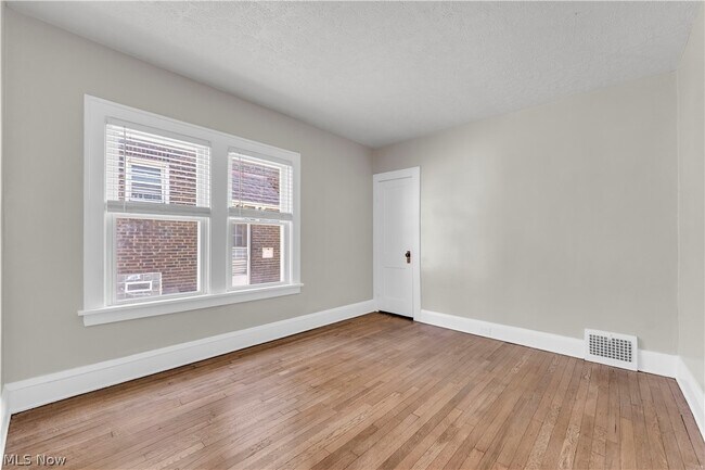 Building Photo - 4700 Rockwood Rd
