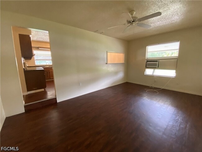 Building Photo - 7906 Suncoast Dr