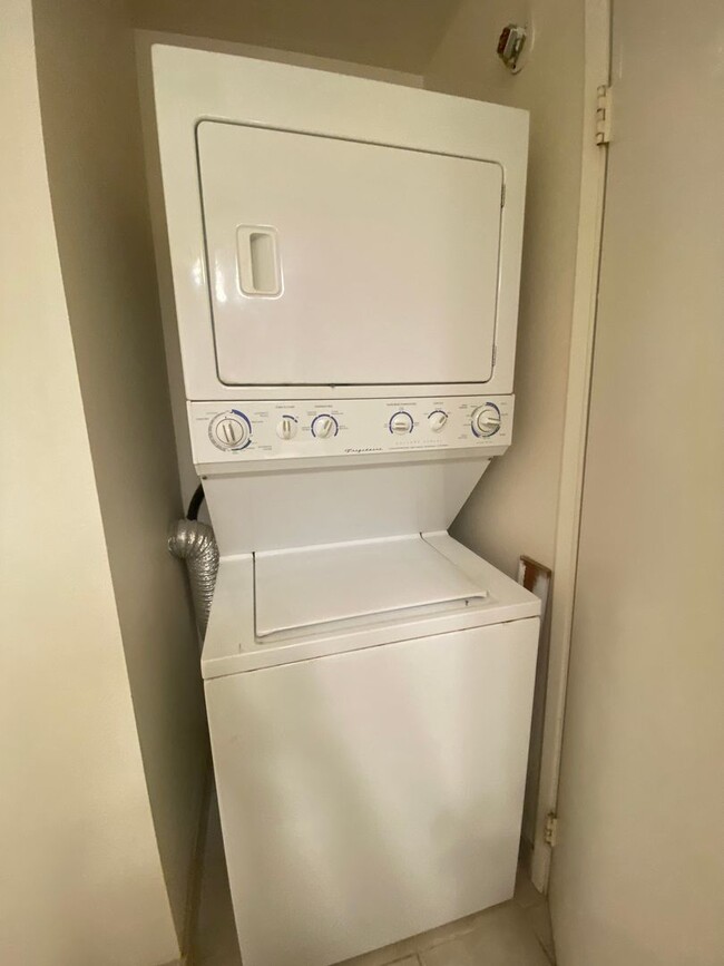 Building Photo - Nice 2 bed/1.5 bath in Kihei Villages