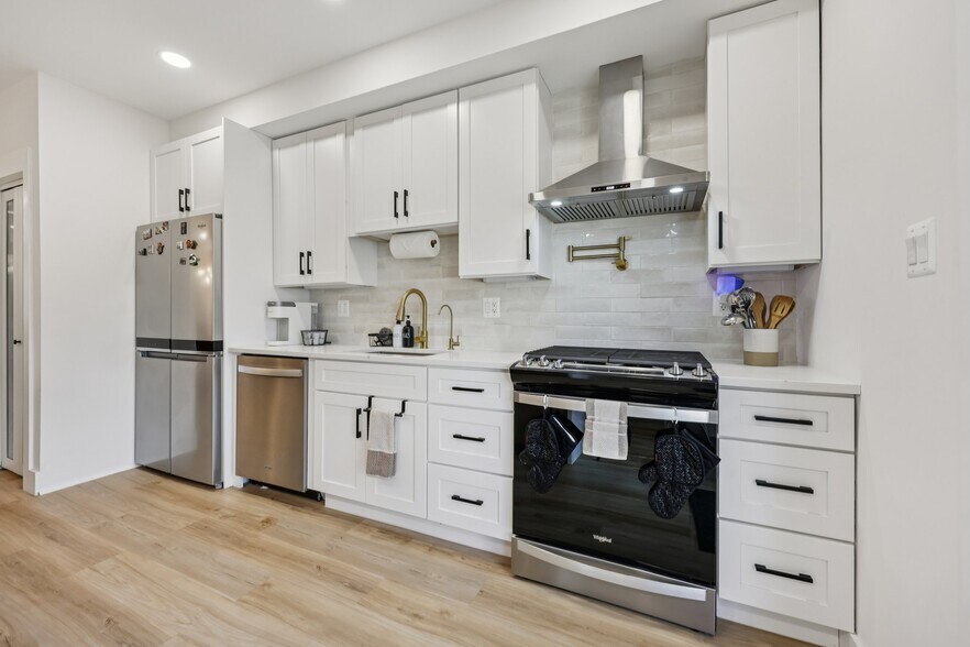 Building Photo - 2604 4th St NE