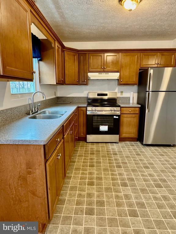 Building Photo - 236 Nottoway Dr