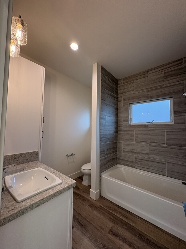 Building Photo - 81 Makawao Ave