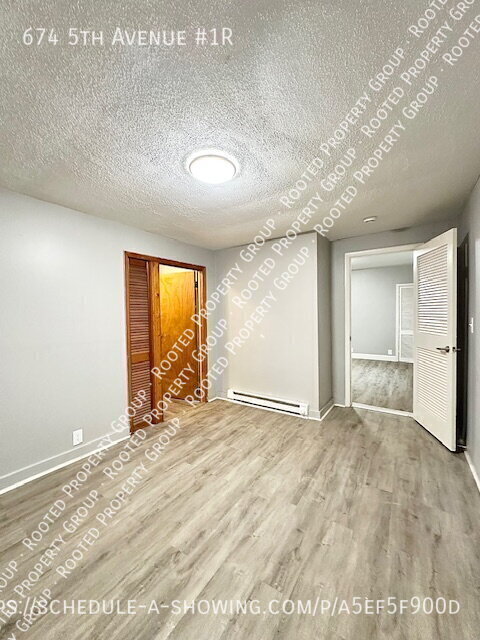 Building Photo - 674 5th Ave