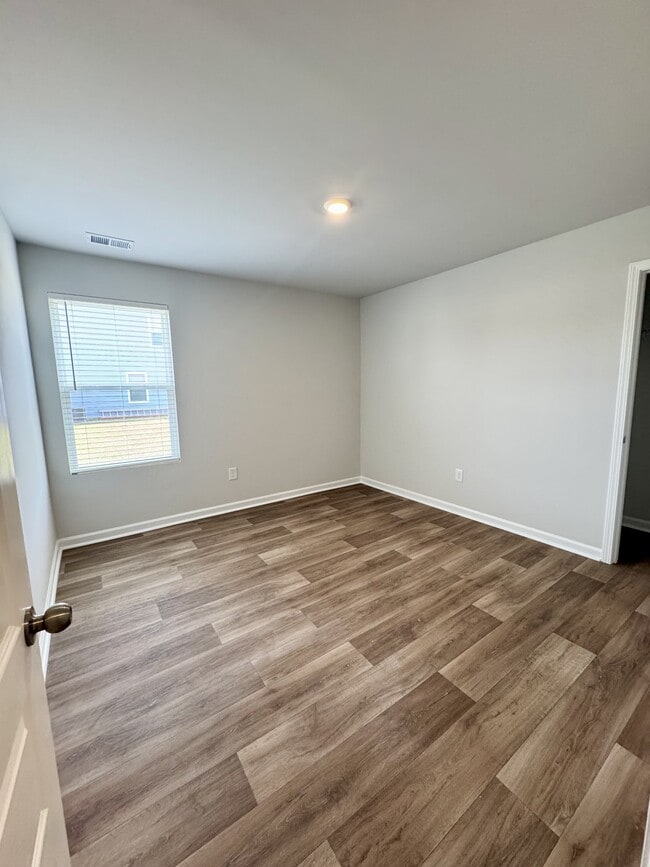 Building Photo - 158 Indigo Pl