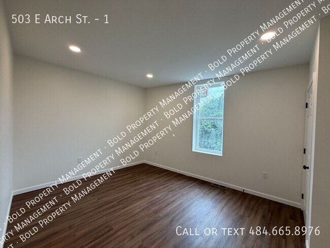 Building Photo - 503 E Arch St