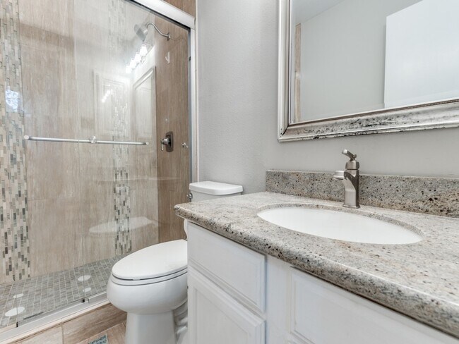 Building Photo - 39 N Lakeridge Cir