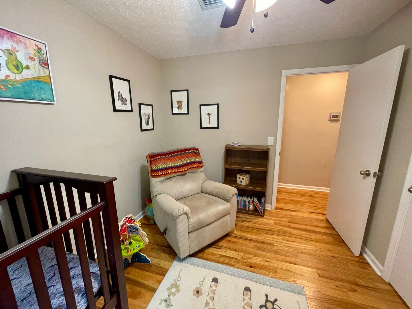 Building Photo - Super cute One Level Home in Auburn