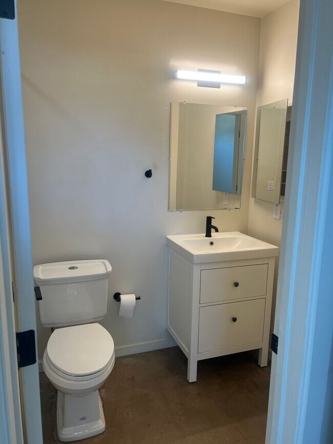 Building Photo - Garfield District Rental