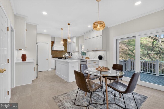 Building Photo - 1905 47th St NW