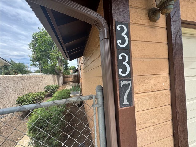 Building Photo - 337 N San Dimas Canyon Rd