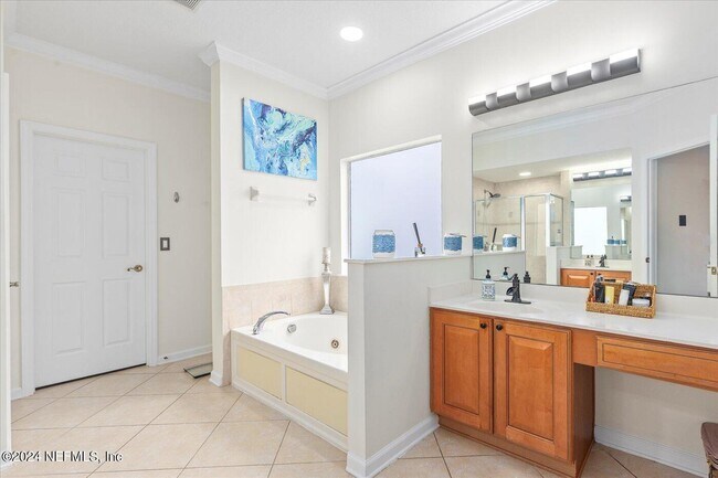 Building Photo - 1687 Majestic View Ln