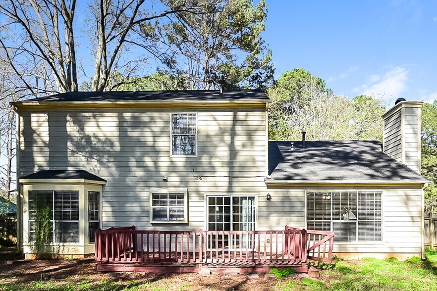 Building Photo - 1341 Birdsong Ln