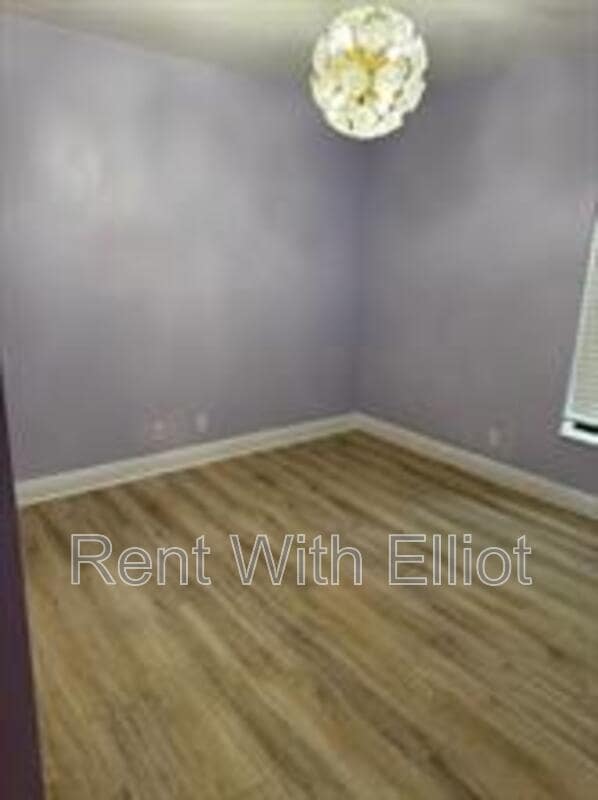 Building Photo - 655 SW 111th Way