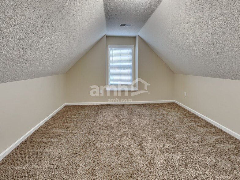 Building Photo - 12315 Longleaf Oak Trail