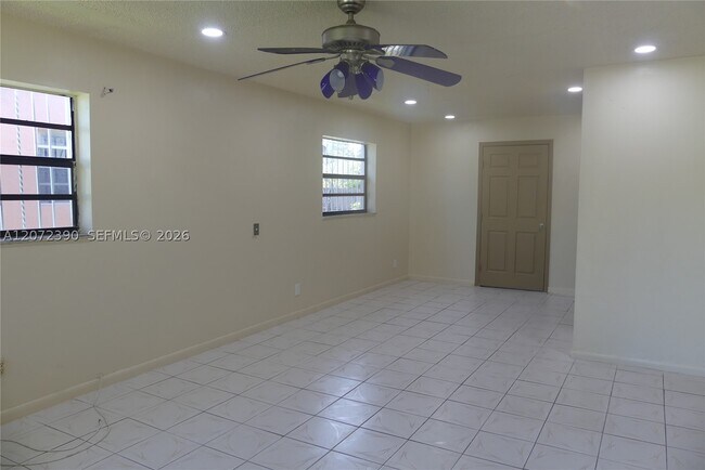Building Photo - 8130 NW 14th Pl