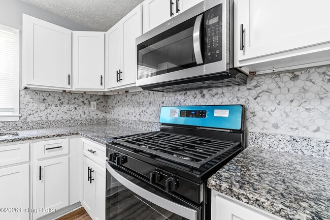 Building Photo - 1037 Kaiser Ct
