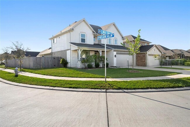 Building Photo - 618 Ellwood Terrace Ln