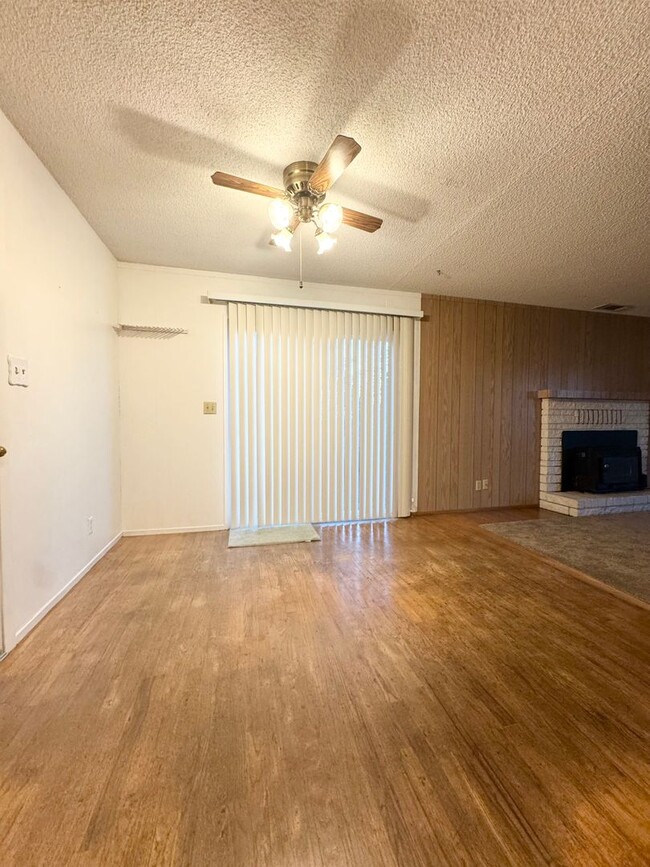 Building Photo - Charming 3-Bedroom Home in the Heart of Redding!