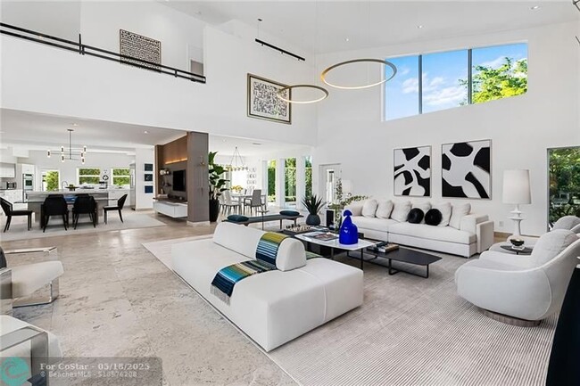 Building Photo - 2416 Bayview Dr