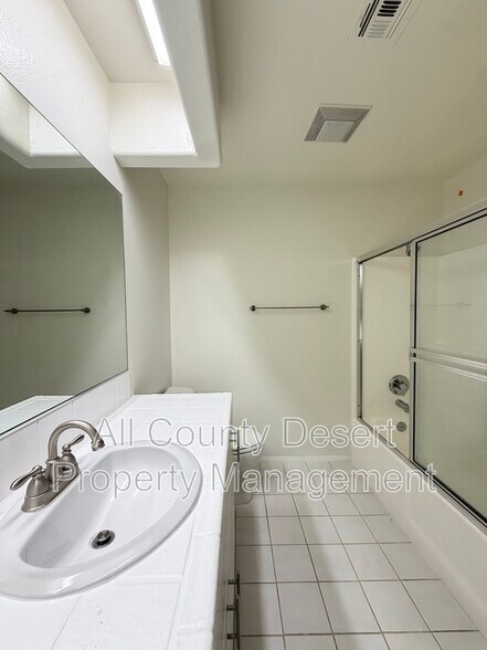 Building Photo - 45374 Sunset Ln