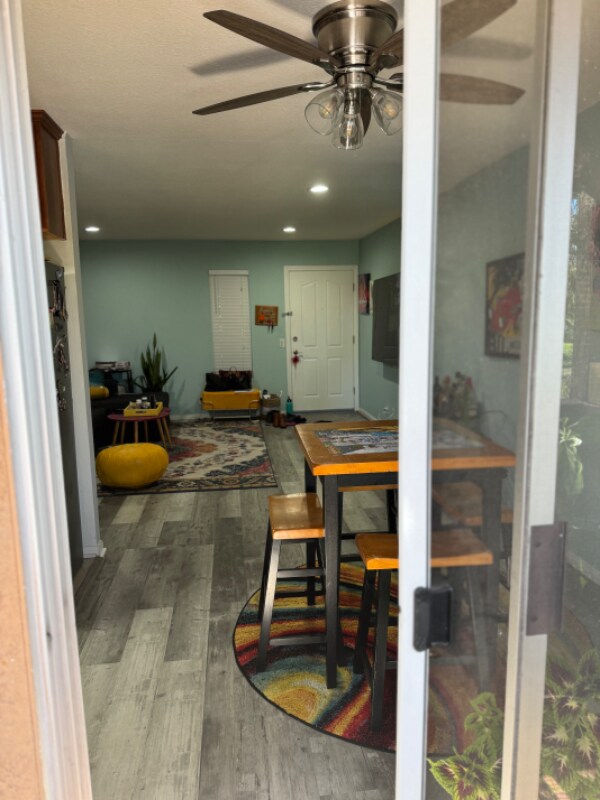 Building Photo - 514 Calle Montecito