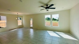 Building Photo - 12309 Oxford Vineyard Ln