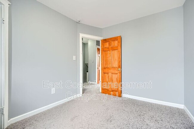 Building Photo - 2316 Garrett Ave